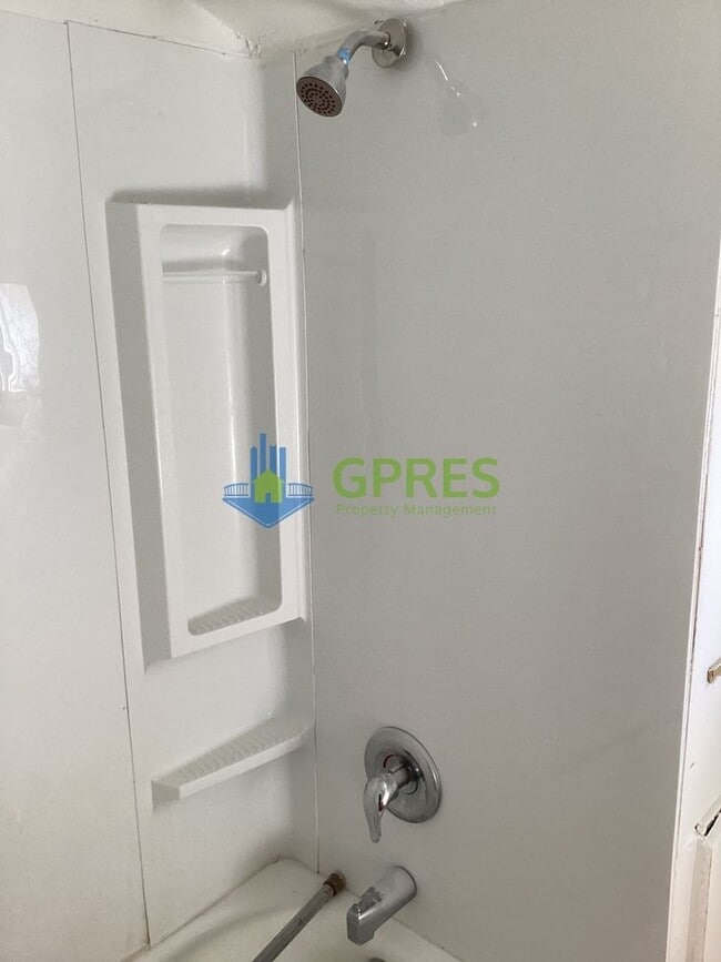 Building Photo - 9210-9212-9212 Florida Ave