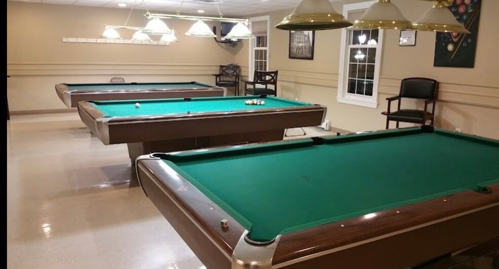 Building Photo - 655C Yale Way