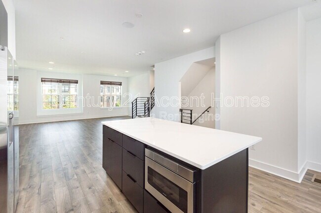 Building Photo - 7371 Old Airfield Ln