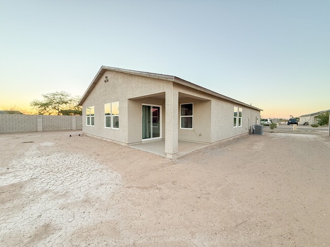 Building Photo - 8693 W Valdez Dr