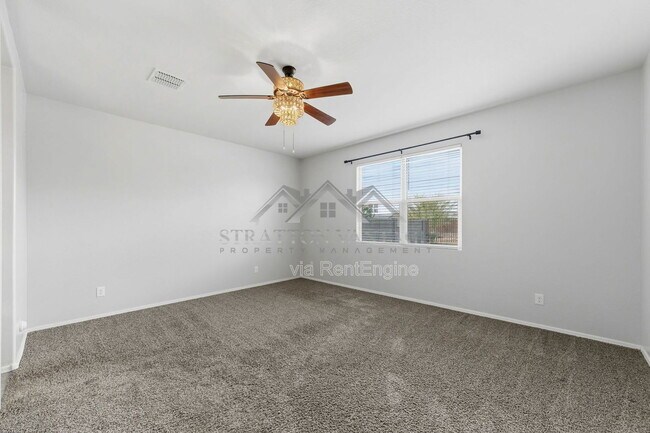 Building Photo - 17878 N Pietra Rd