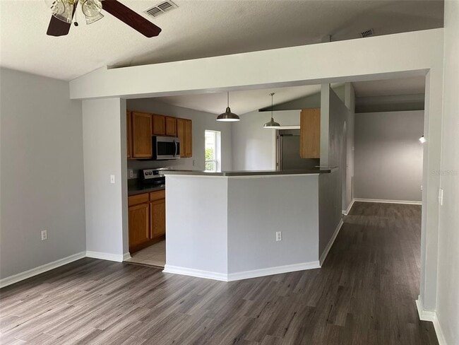 Building Photo - 2210 Nicollett Way