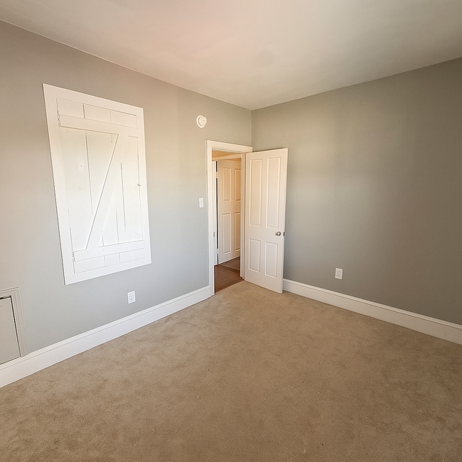 Building Photo - 347 Hannum Ave