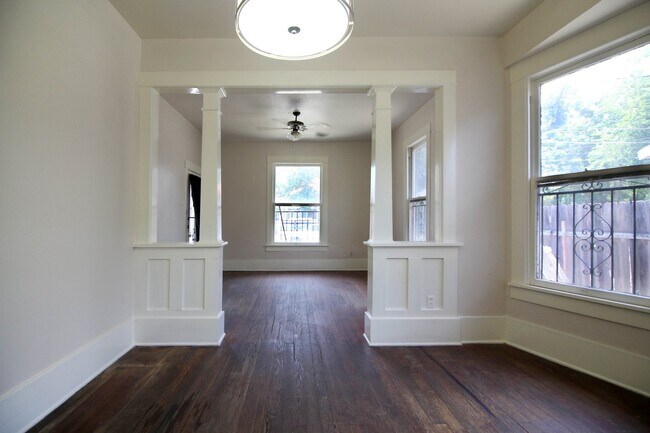Building Photo - Historically charming home ready for move in!