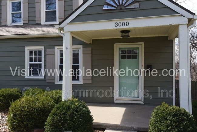 Building Photo - 3000 S 8th Terrace
