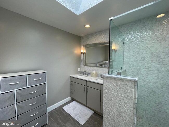 Building Photo - 3932 Tallow Tree Pl