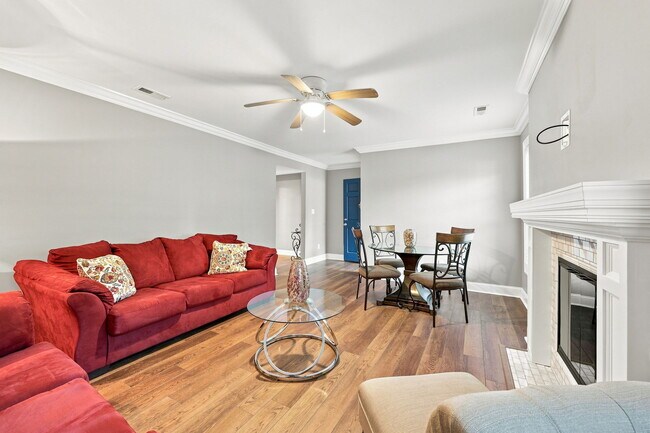 Building Photo - 126 Oakmont Dr