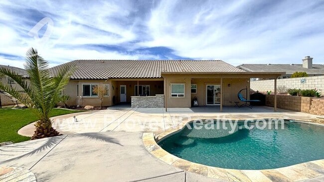 Building Photo - 16209 Ridge View Dr