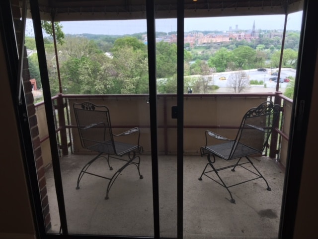 Balcony - 1573 N Colonial Ter