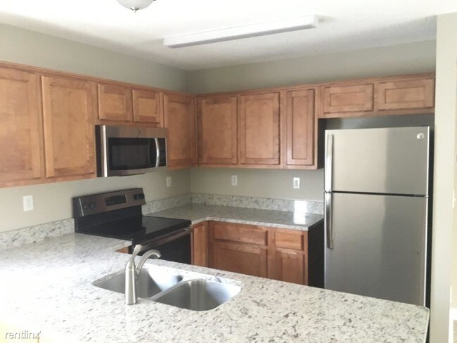 Building Photo - 10233 Sterling Ridge Dr