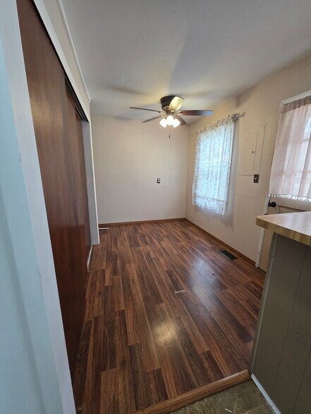 Building Photo - 718 S Judkins Ave