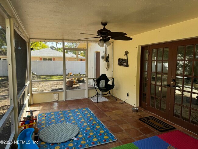 Building Photo - 1926 71st Ave