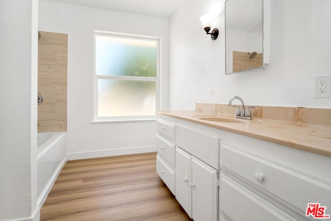 Building Photo - 15376 Washoan Rd