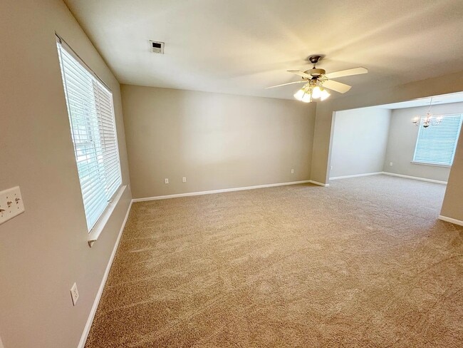 Building Photo - 606 Fountain Brook Ln