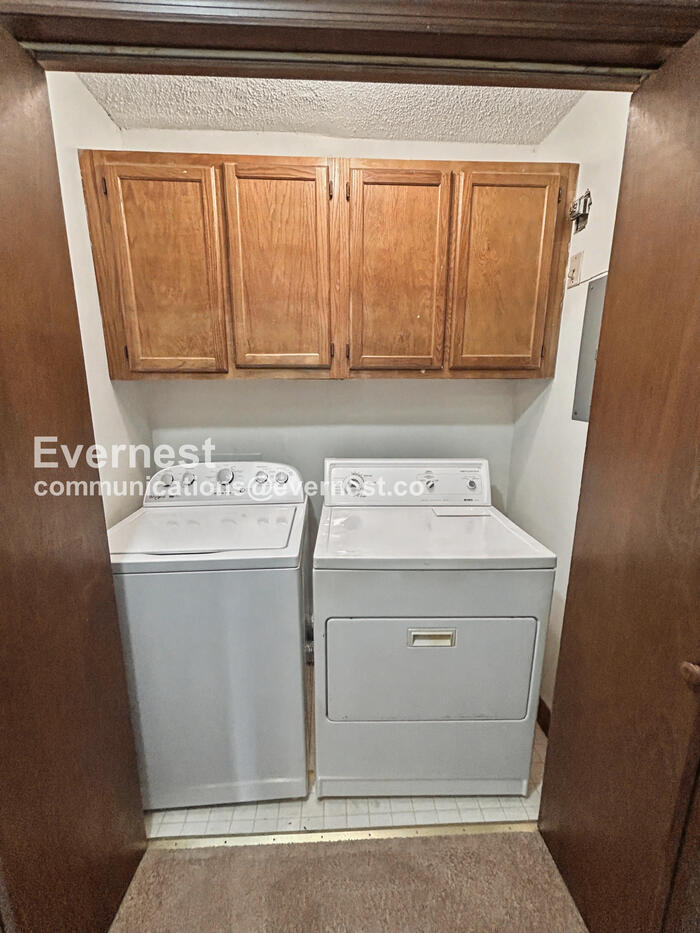 Building Photo - 2003 Aspen Way