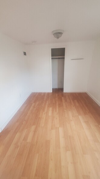 Primary Photo - 16 Park St
