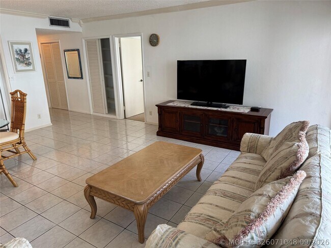 Building Photo - 3800 Galt Ocean Dr