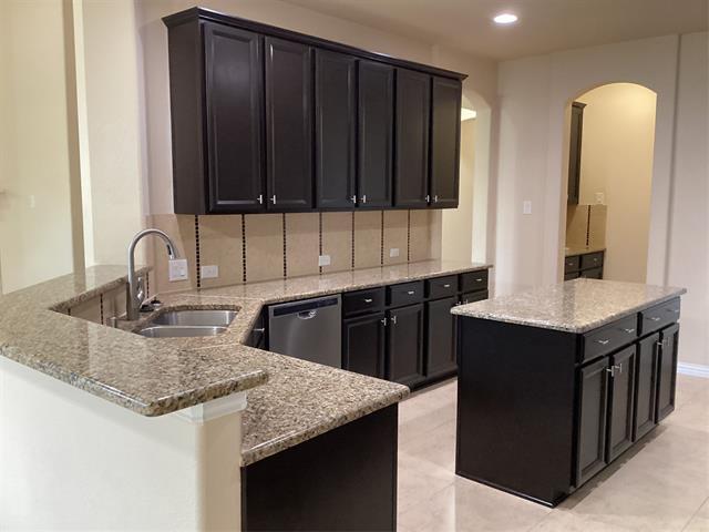 Building Photo - 1704 Hickory Chase Cir