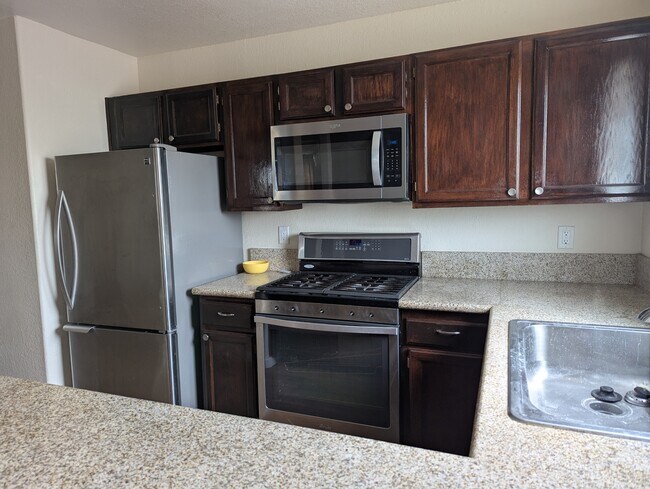 Building Photo - 5038 S Rainbow Blvd