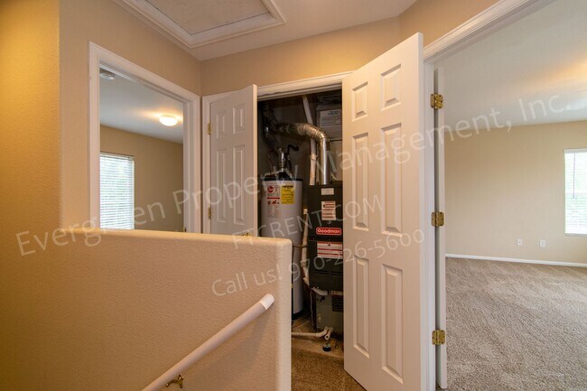 Building Photo - 6714 Autumn Ridge Dr