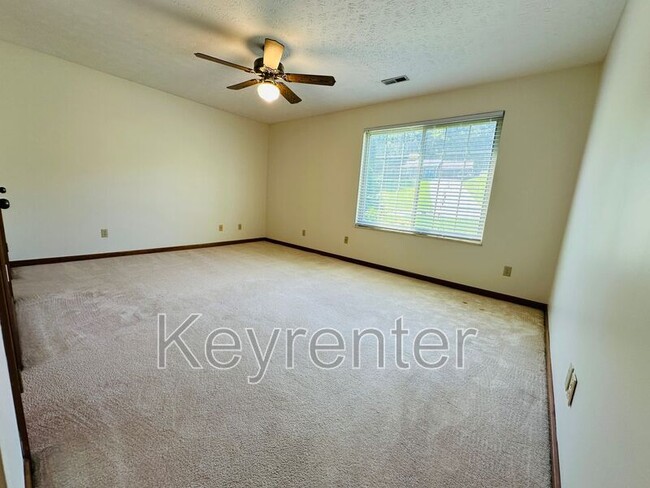 Building Photo - 857 Spinnaker Rd