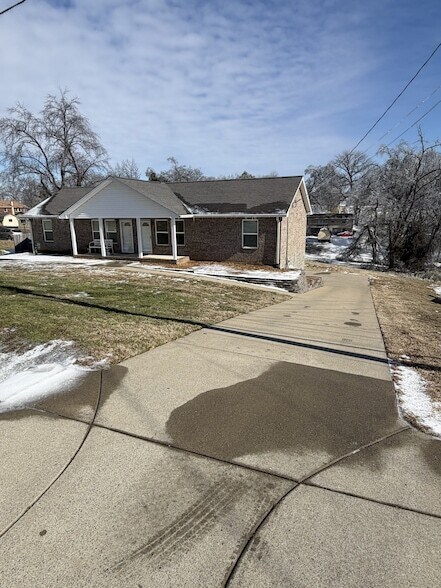 Building Photo - 157 Vulco Dr