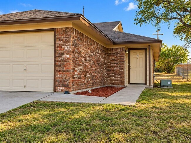 Building Photo - 105 Northern Dove Ln