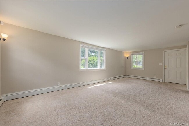 Building Photo - 119 E Village Rd