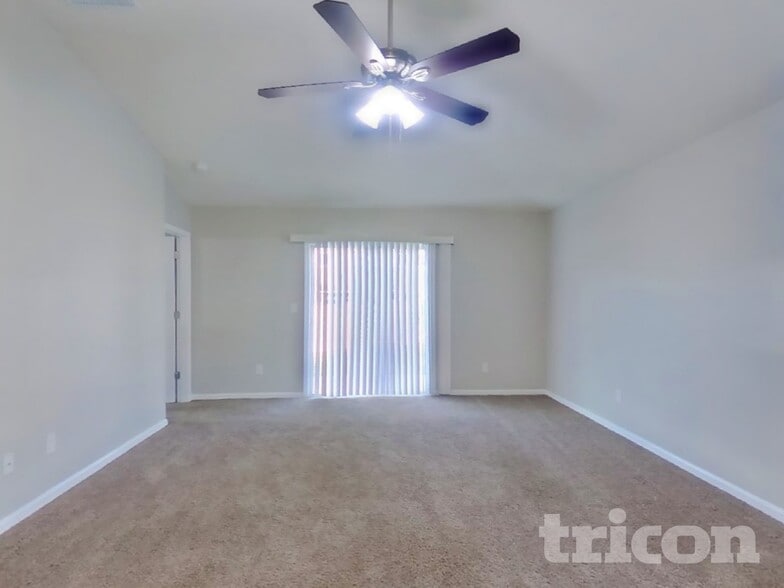 Building Photo - 9083 Kipper Dr