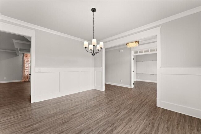 Building Photo - 4656 Silver Oak Dr SW