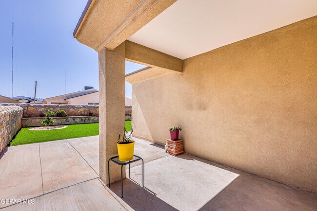 Building Photo - 12441 Polo Norte Dr