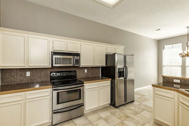 Building Photo - 434 Harbor Oaks Dr