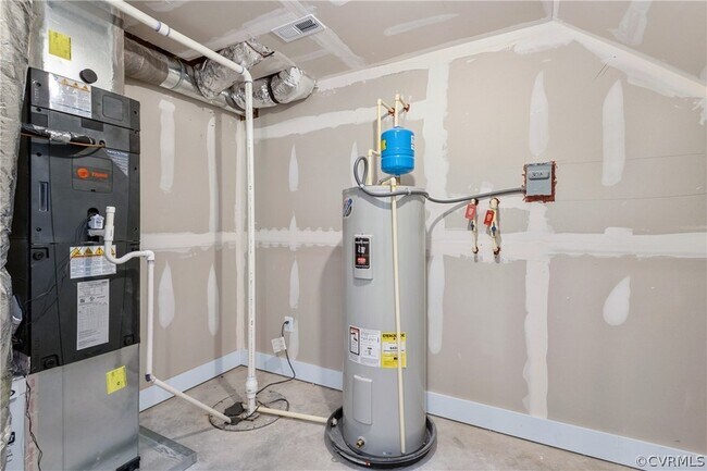 Building Photo - 5326 Old Main St