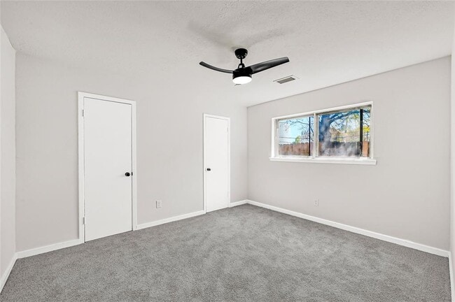 Building Photo - 11807 Oceanview St