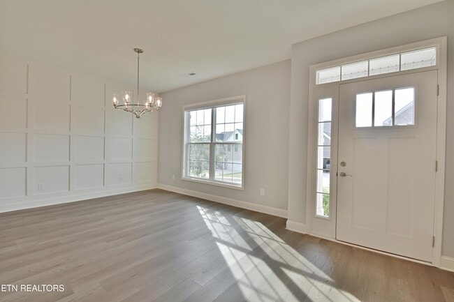 Building Photo - 9634 Snowy Clf Ln