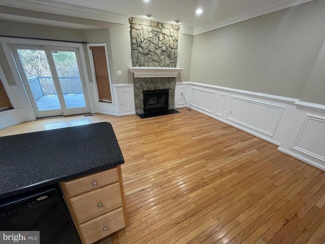 Building Photo - 5729 Goldfinch Ct