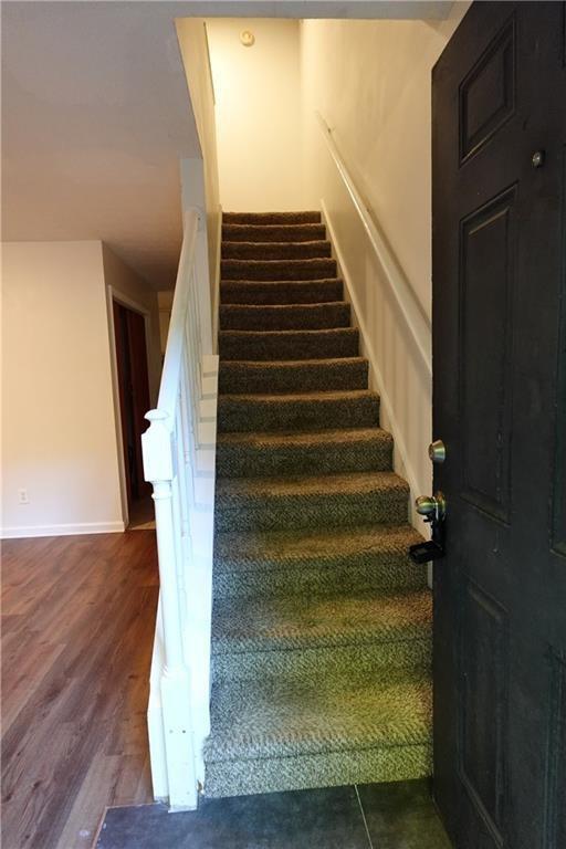 Building Photo - 5504 Estates Ct