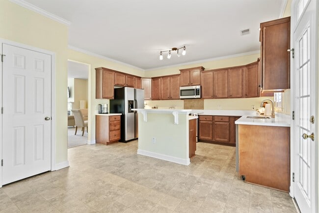 Building Photo - 3648 Billings St