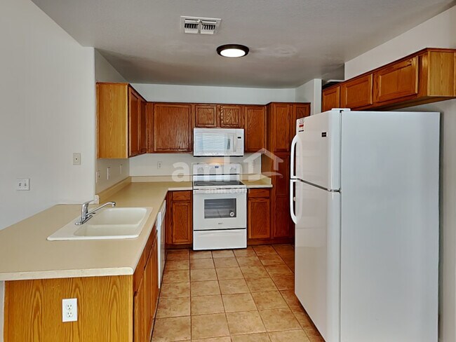 Building Photo - 8708 E Crescent Ave