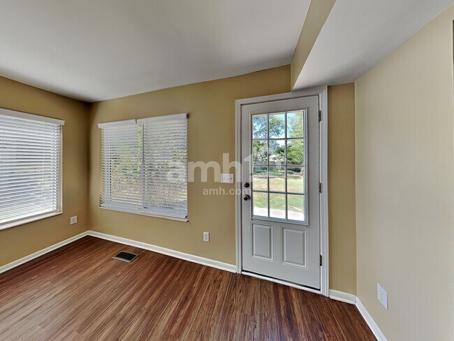 Building Photo - 1001 Vixen Dr