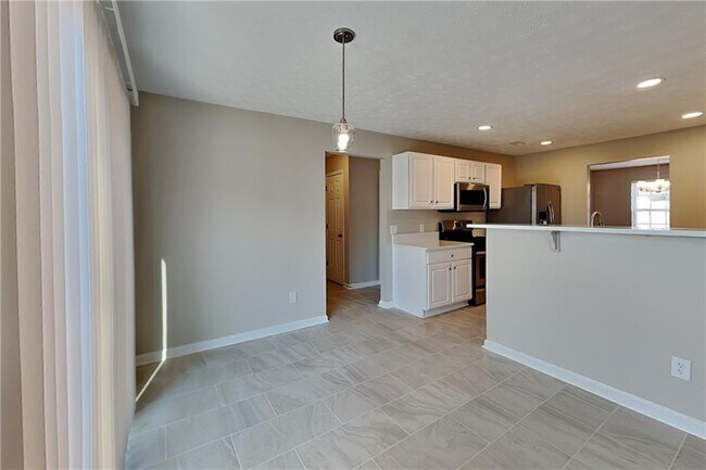 Building Photo - 7550 Springmill Ct