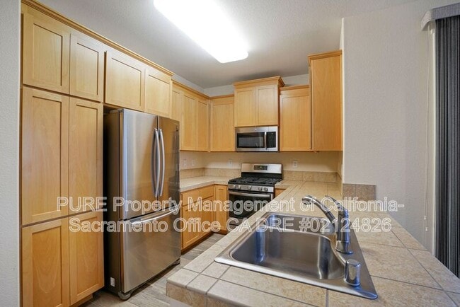 Building Photo - 11091 International Dr