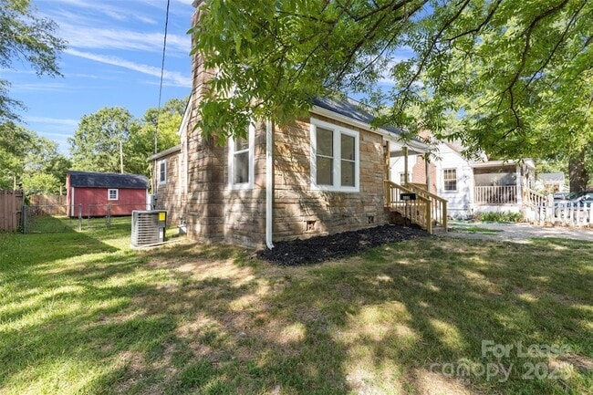 Building Photo - 660 Chestnut St