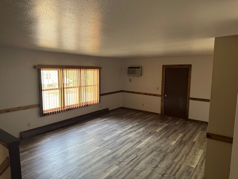 Building Photo - 732 Wisconsin St