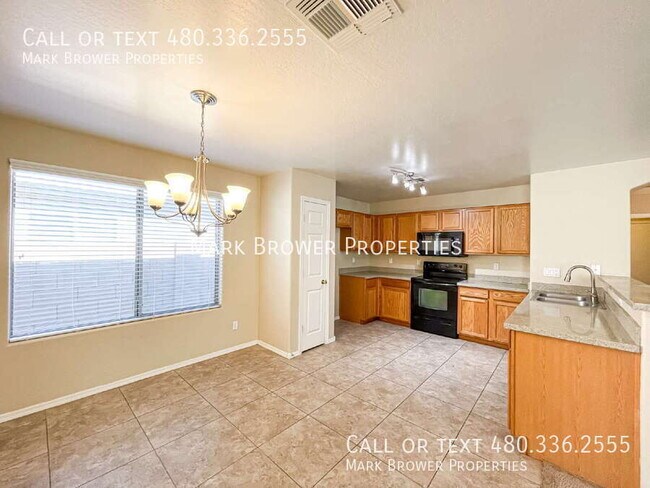 Building Photo - 3766 W Santa Cruz Ave