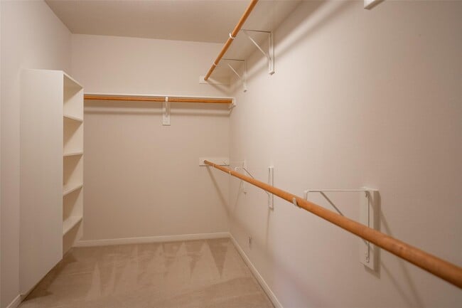 Building Photo - 24519 Red Bluff Tr