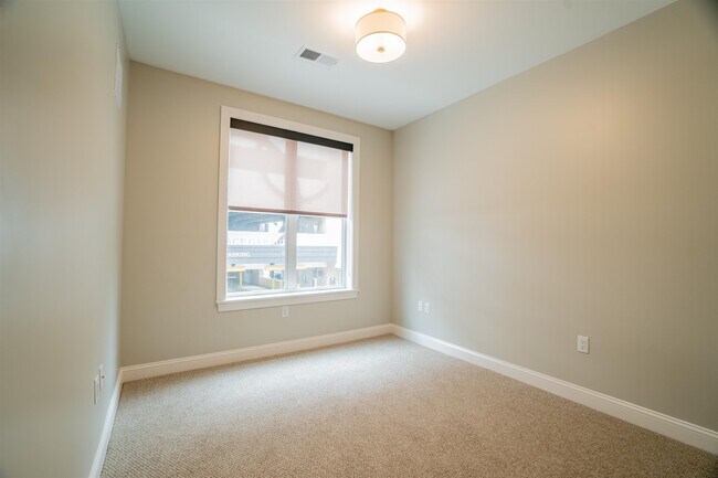 Building Photo - 99 Foundry Pl