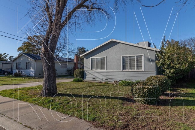 Building Photo - 615 Garner Ln