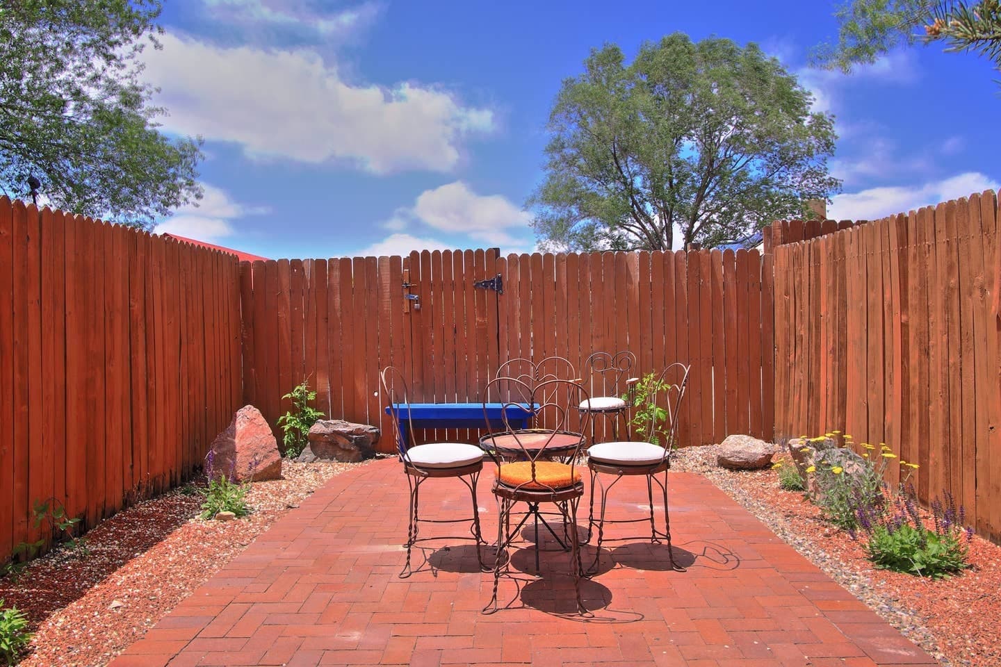 Building Photo - 1572 Avenida de Las Americas