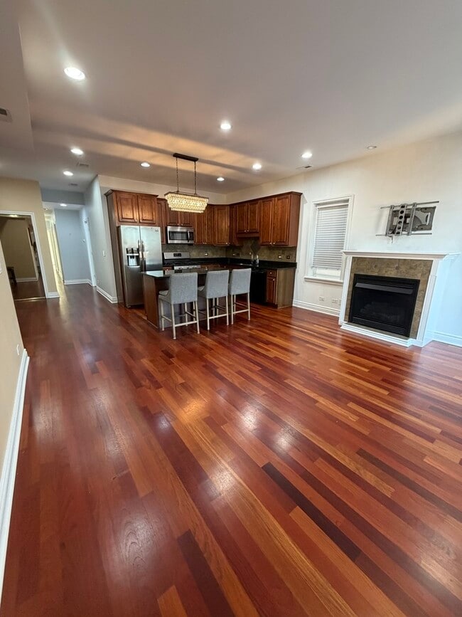 Building Photo - 3016 N Harlem Ave